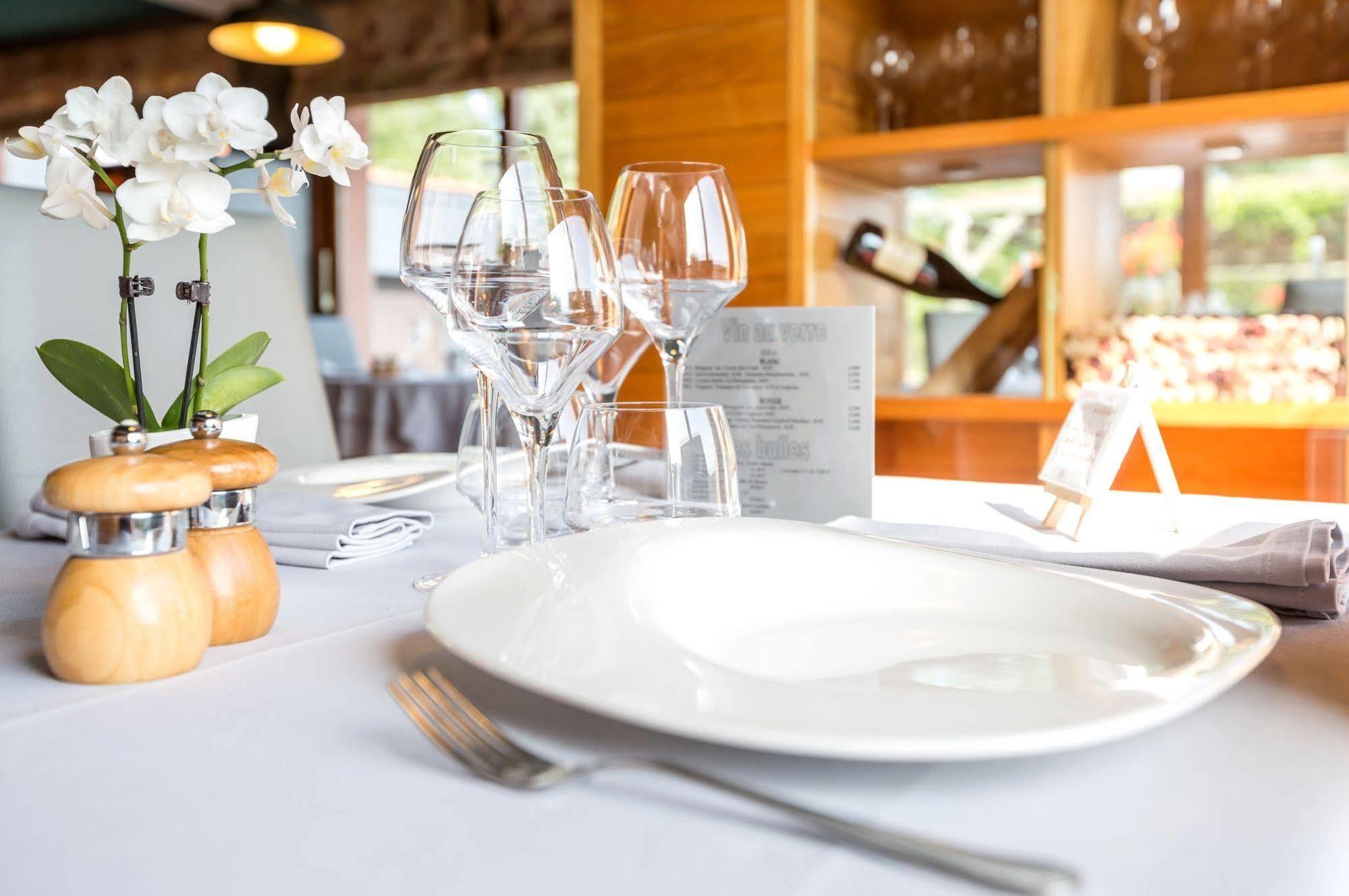 Hotel Restaurant La Tour Dunières Zewnętrze zdjęcie