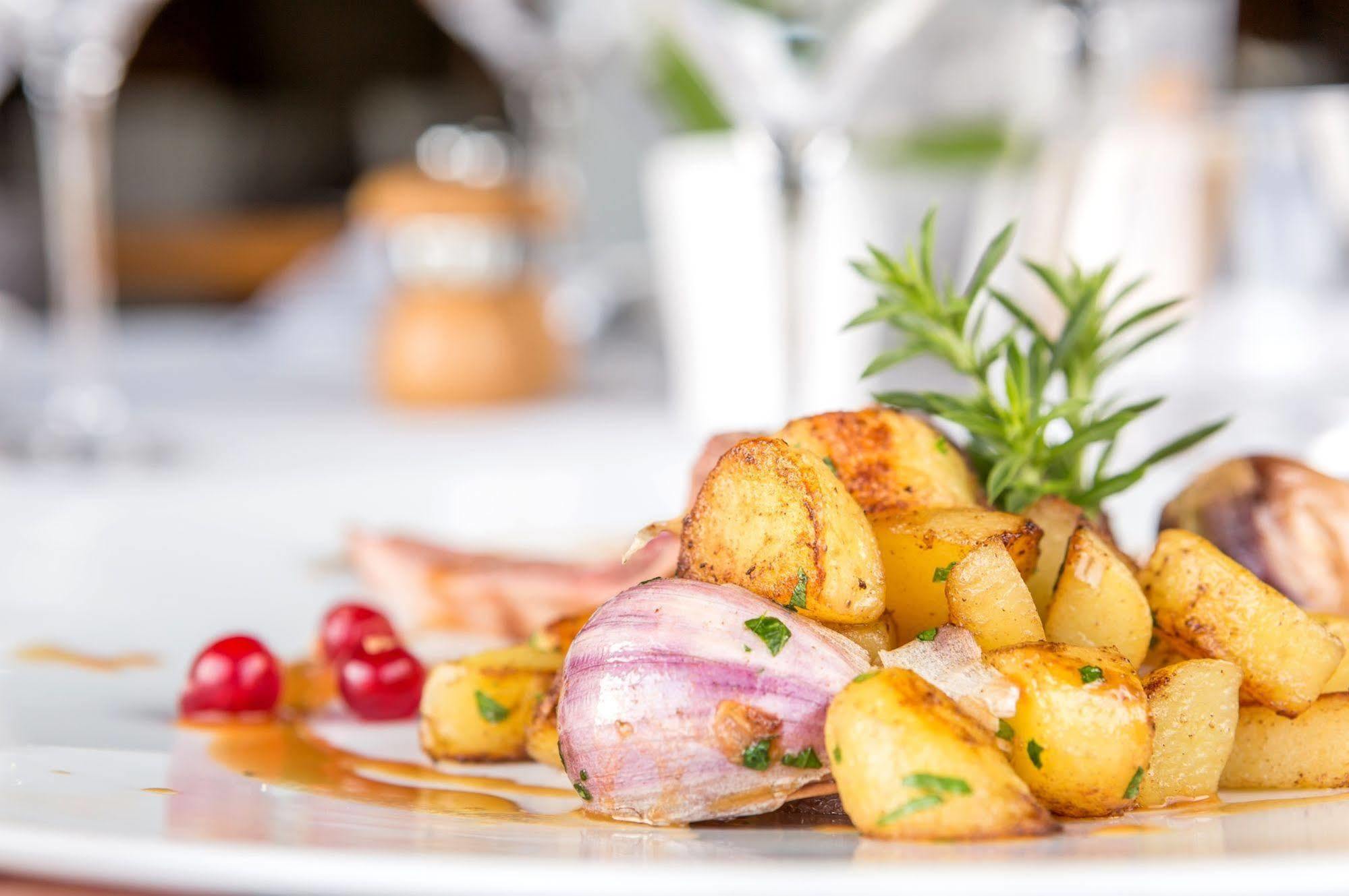 Hotel Restaurant La Tour Dunières Zewnętrze zdjęcie