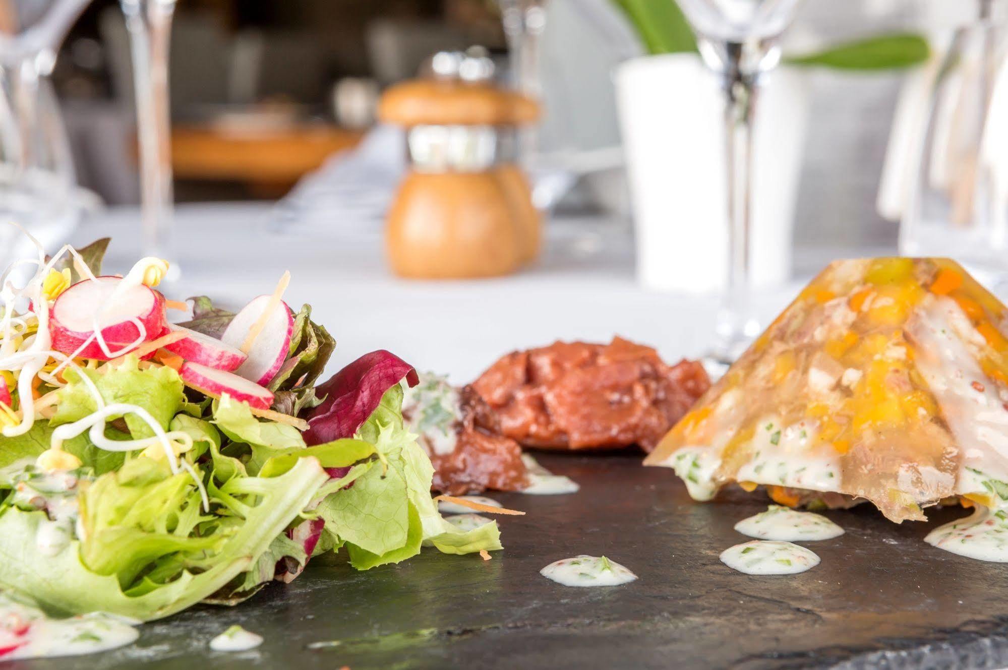 Hotel Restaurant La Tour Dunières Zewnętrze zdjęcie